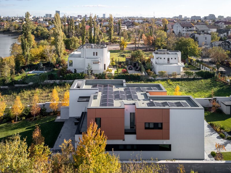 Smart-Home nZEB spectaculoasa Bucuresti Sector 1 cu deschidere lac, teren 2000 mp.